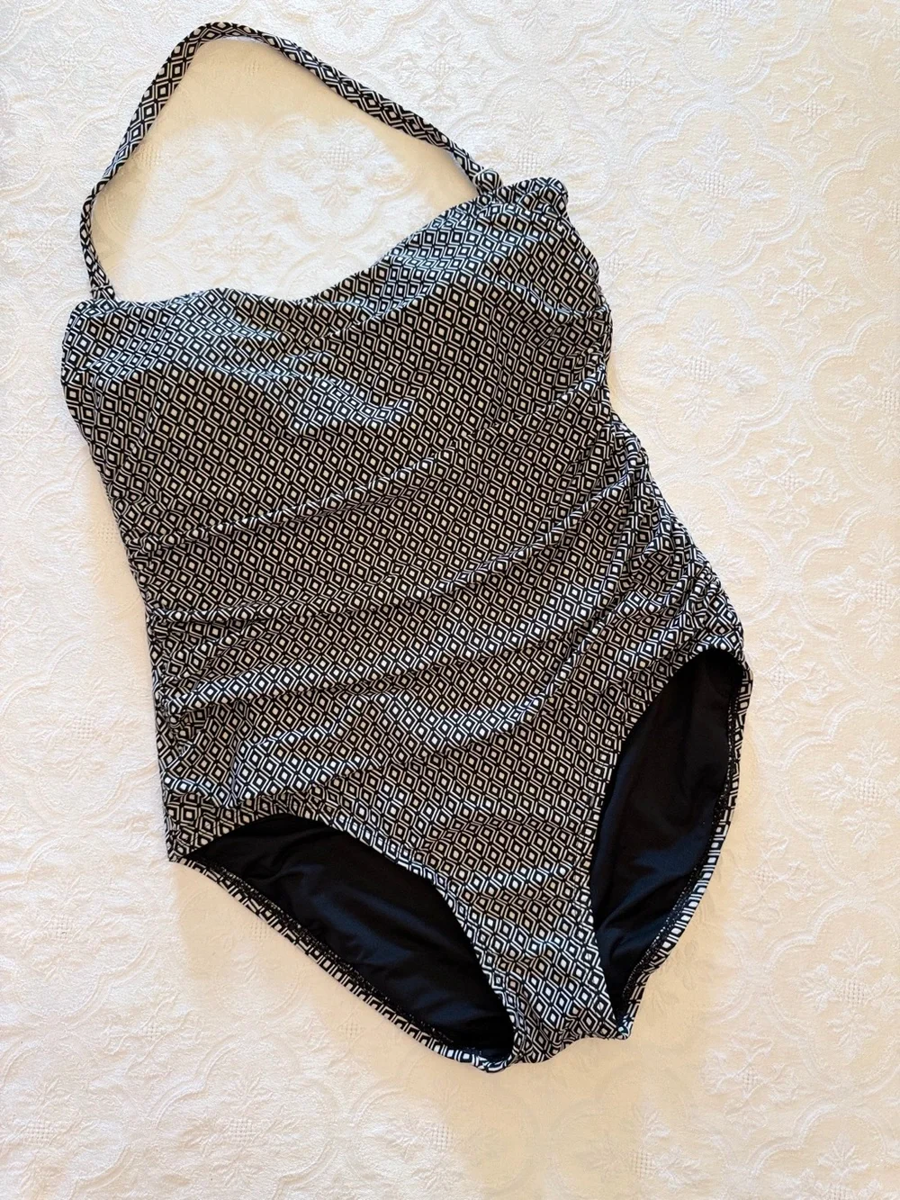 DKNY Swimsuit Size L Black White Geometric Print Halter Tummy Control Ruched - Picture 4 of 12